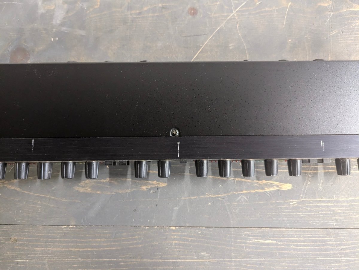 Alesis 3630 Dual - Channel Compressor/Limiter/Expander/Gate - Crap4Cash -