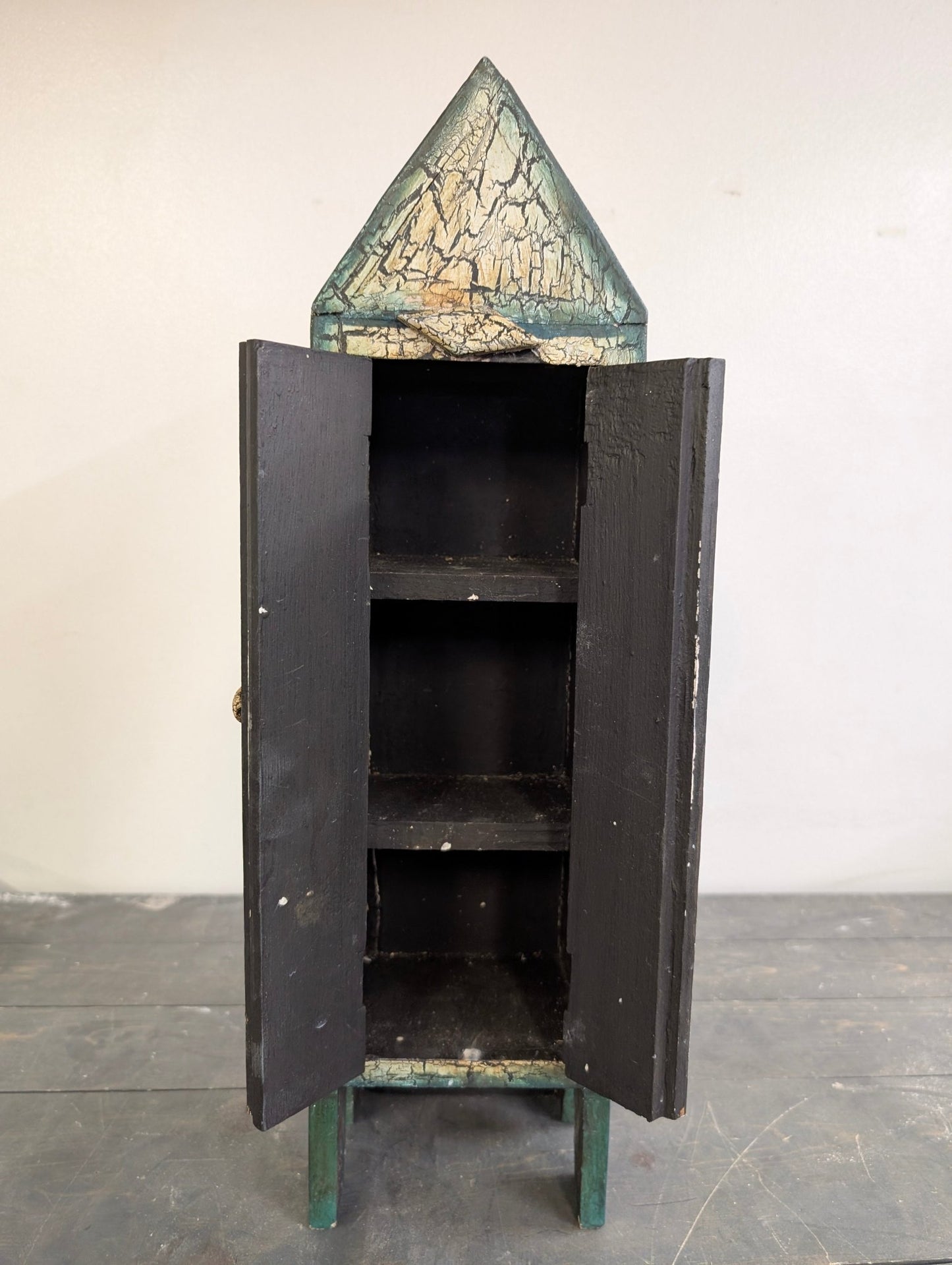 Keepsake or Doll Closet Cracked Finish - Crap4Cash -