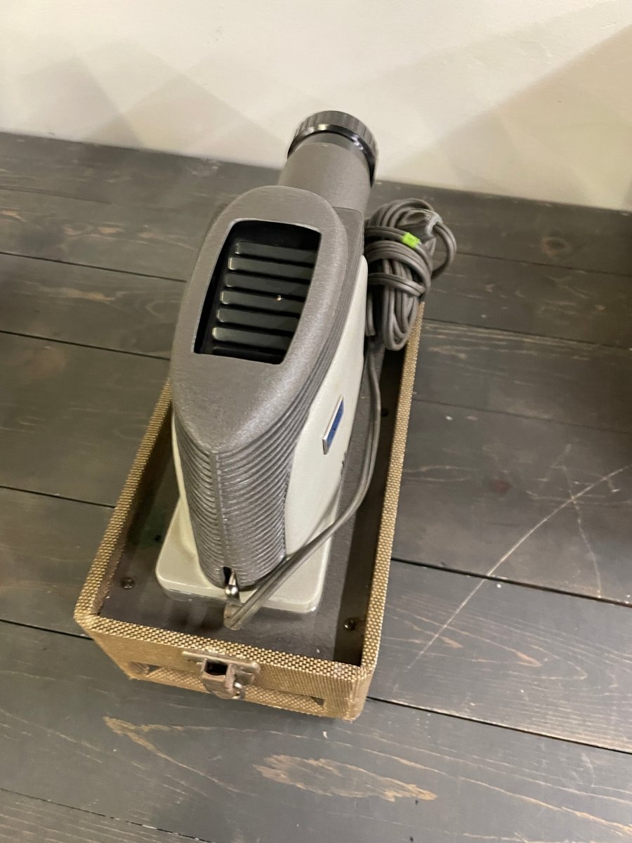 Vintage Argus 200 Slide Projector - Good Working Condition - Crap4Cash -