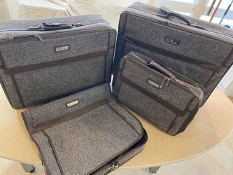 Vintage Jordache Luggage Set!