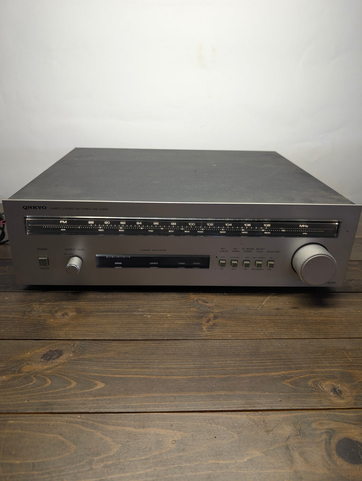 Onyko T-4090 Tuner