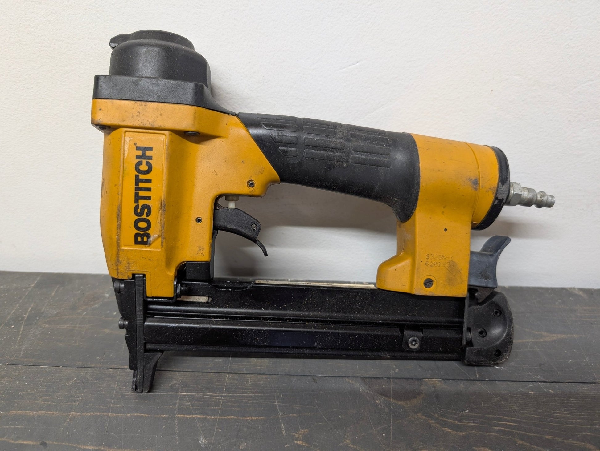 Bostitch Pneumatic Staple Gun - Crap4Cash - 