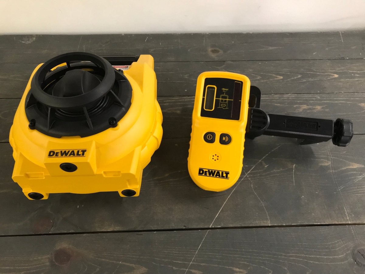 DeWalt DW074 Self - leveling Rotary Laser Kit - Crap4Cash - Tools
