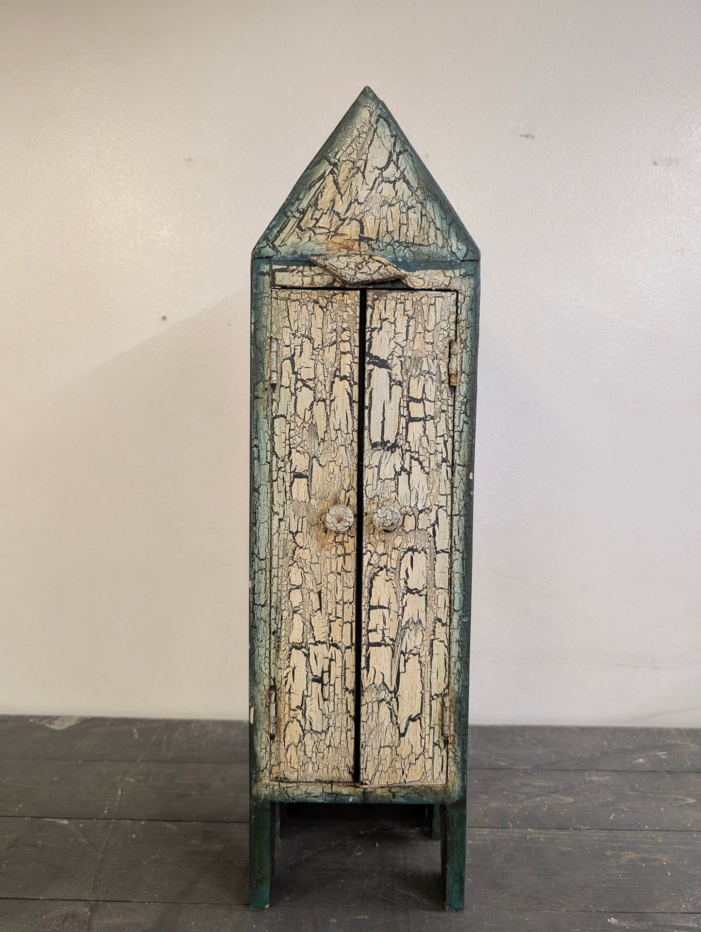 Keepsake or Doll Closet Cracked Finish - Crap4Cash - 