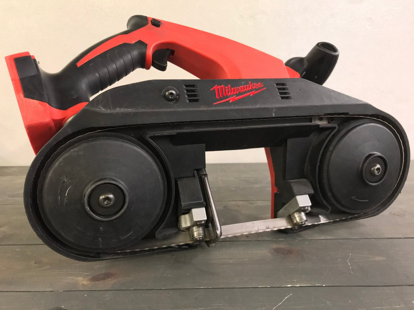 Milwaukee M18 18 - Volt Lithium - Ion Cordless Band Saw 2629 - 20 - Crap4Cash - Power Tools