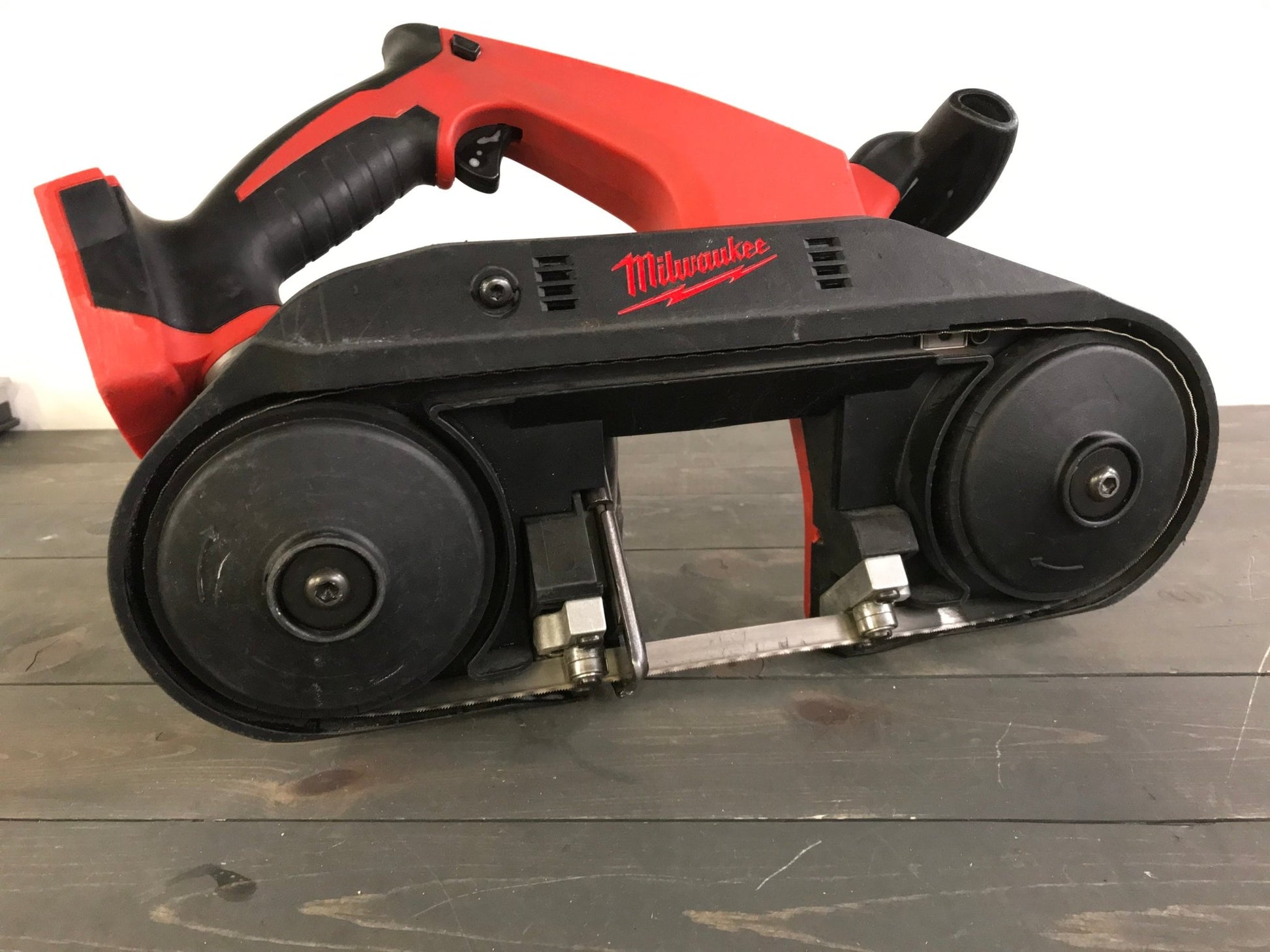 Milwaukee M18 18 - Volt Lithium - Ion Cordless Band Saw 2629 - 20 - Crap4Cash - Power Tools