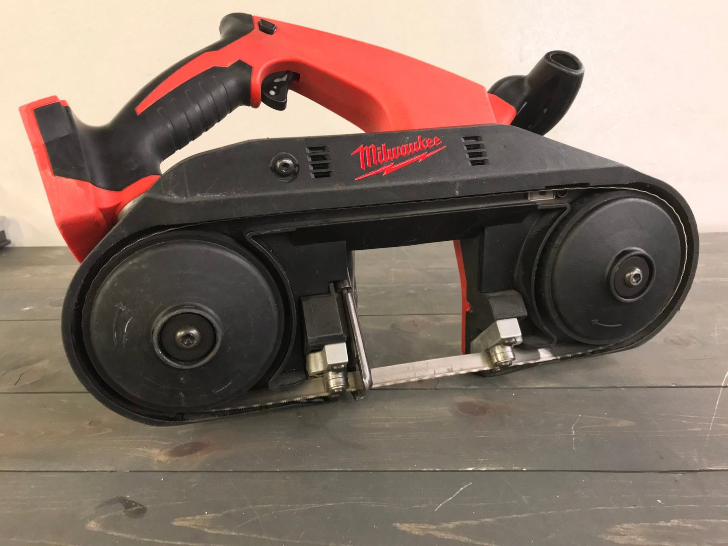 Milwaukee M18 18 - Volt Lithium - Ion Cordless Band Saw 2629 - 20 - Crap4Cash - Power Tools