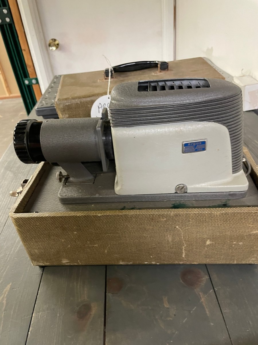 Vintage Argus 200 Slide Projector - Good Working Condition - Crap4Cash - 